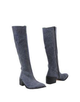 Collection Privee? Boots