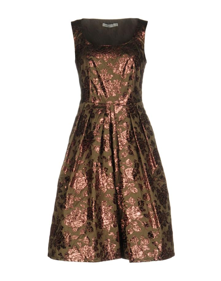 Background Knee-length Dresses