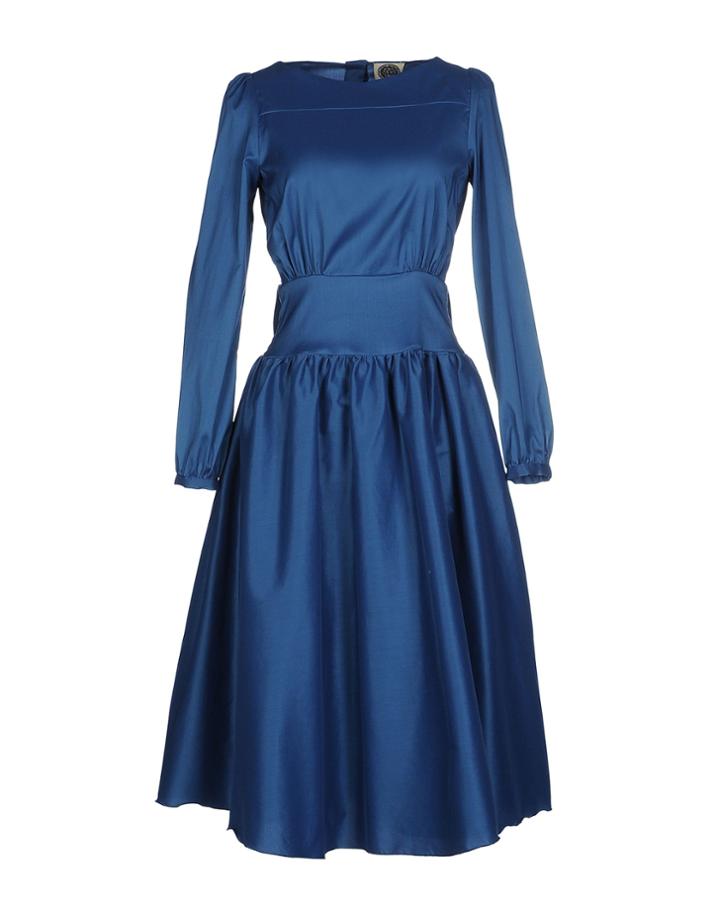 Am 3/4 Length Dresses