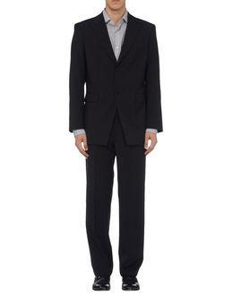 Caramelo Suits