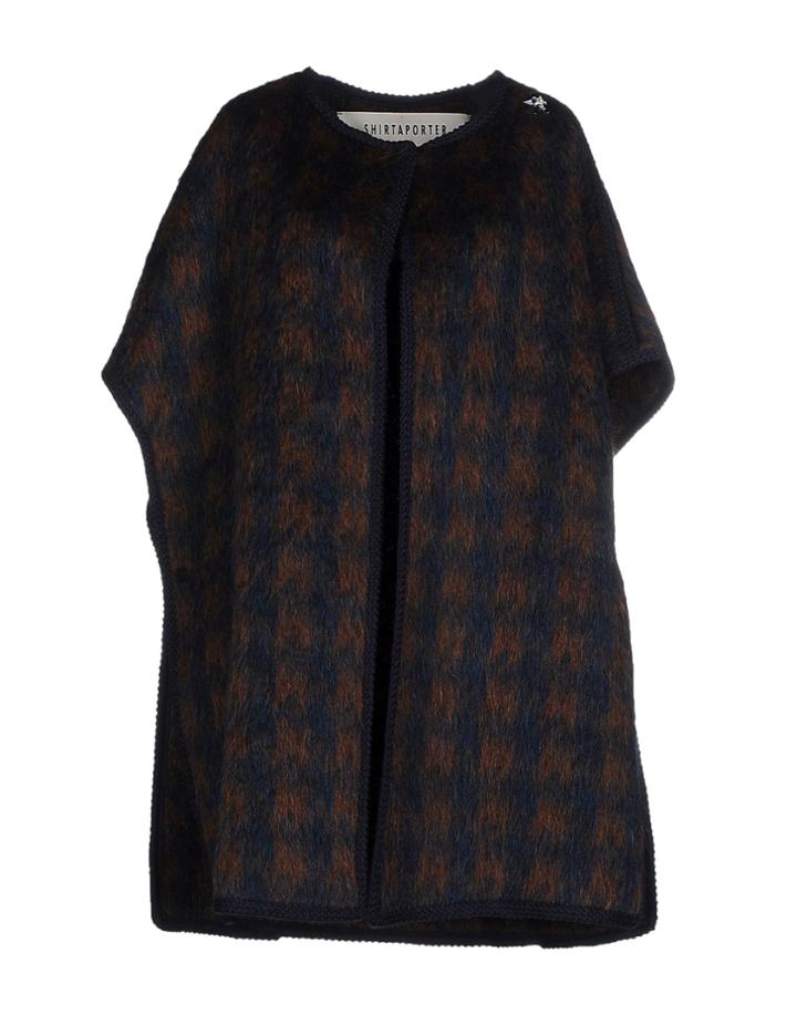 Shirtaporter Capes