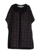 Shirtaporter Capes