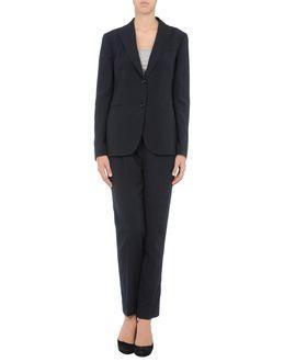 57 T Women's Suits