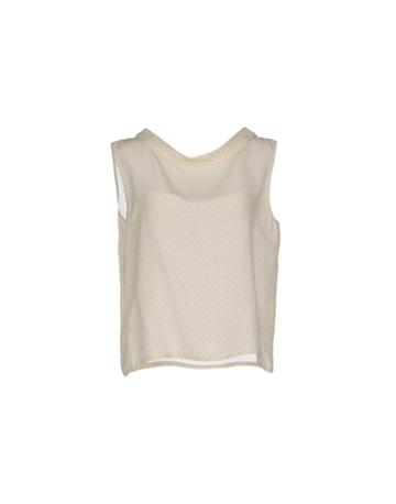 Eys Tops