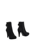 L' Amour Ankle Boots
