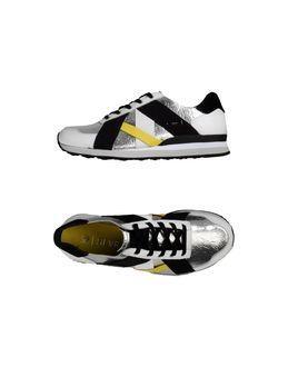 Adidas Slvr Sneakers