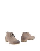 Chocol  Lace-up Shoes