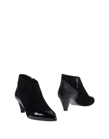 Charline De Luca Booties