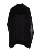 Attic And Barn Capes & Ponchos