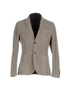 Luca Bertelli Blazers