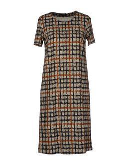 Daks London Knee-length Dresses