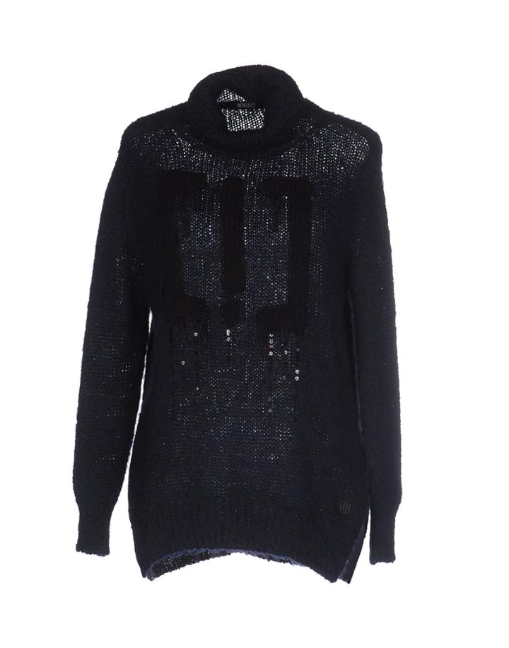 !m?erfect Turtlenecks