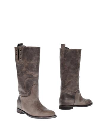 Les Danseuses Boots
