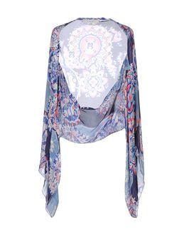 Fisico-cristina Ferrari Shrugs