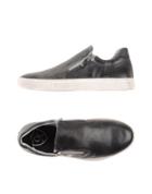 Gt Sneakers