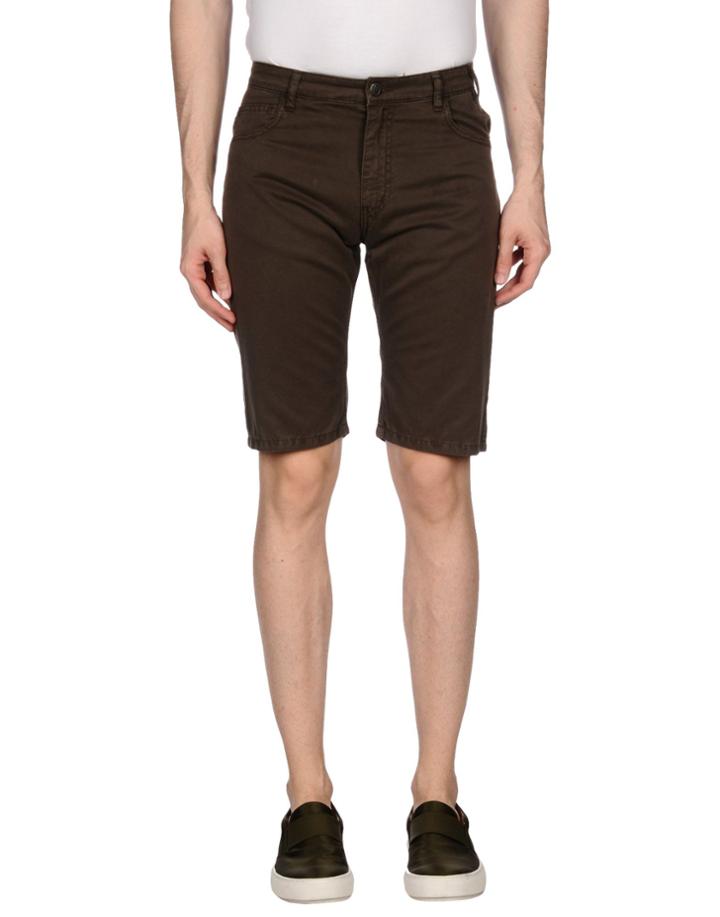 Lobster Bermudas
