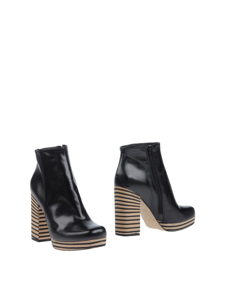Get It Ankle Boots