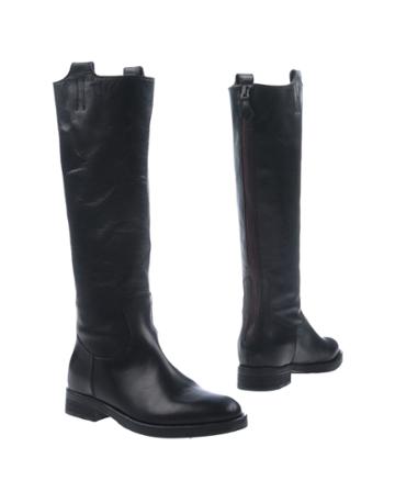Shiro Kuroi Boots