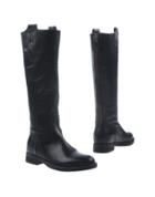Shiro Kuroi Boots