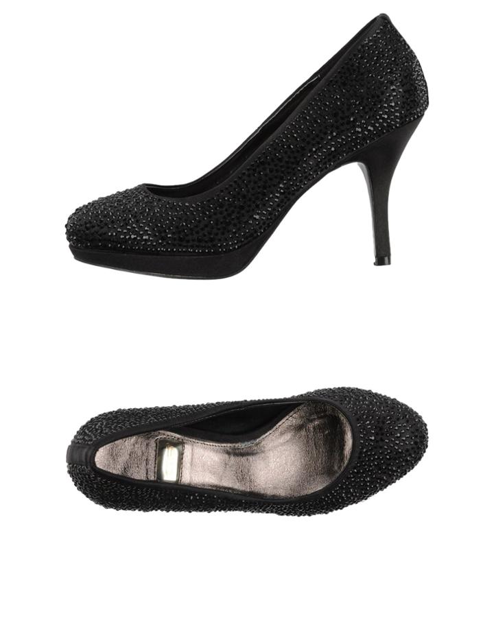 O6 The Gold Edition Pumps