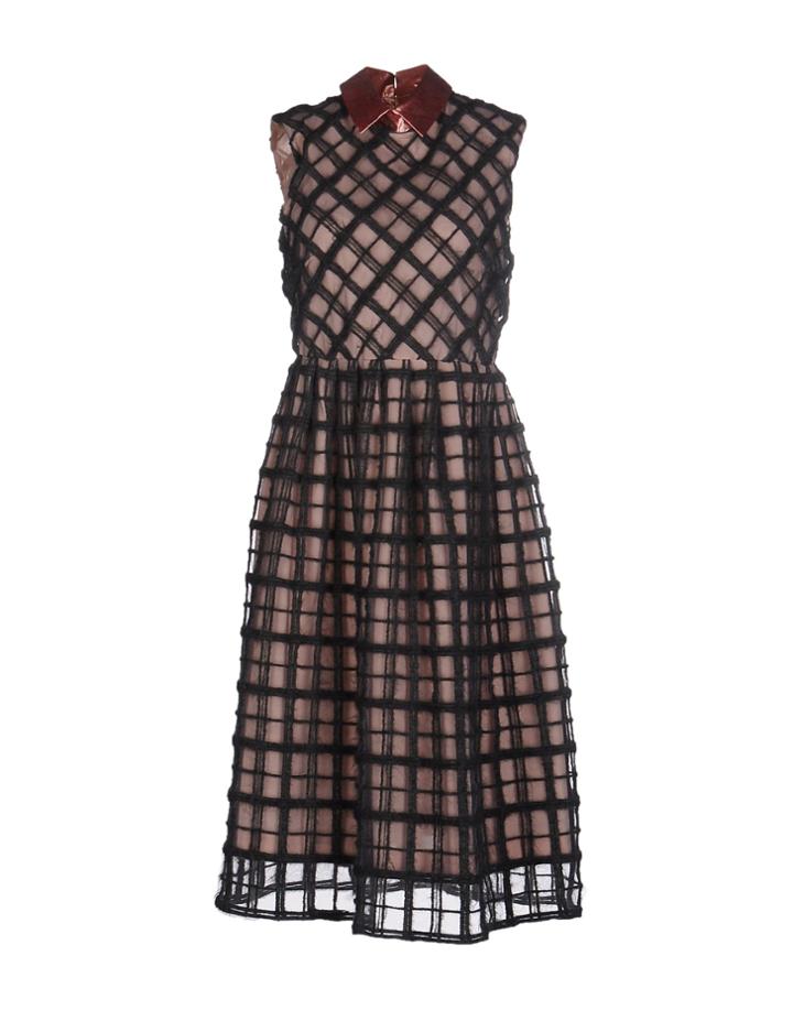 Si-jay Knee-length Dresses