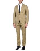 Montedoro Suits
