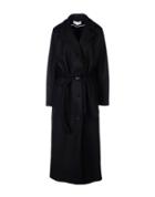 Won Hundred Coats
