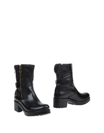 Cava Dell'isola Ankle Boots