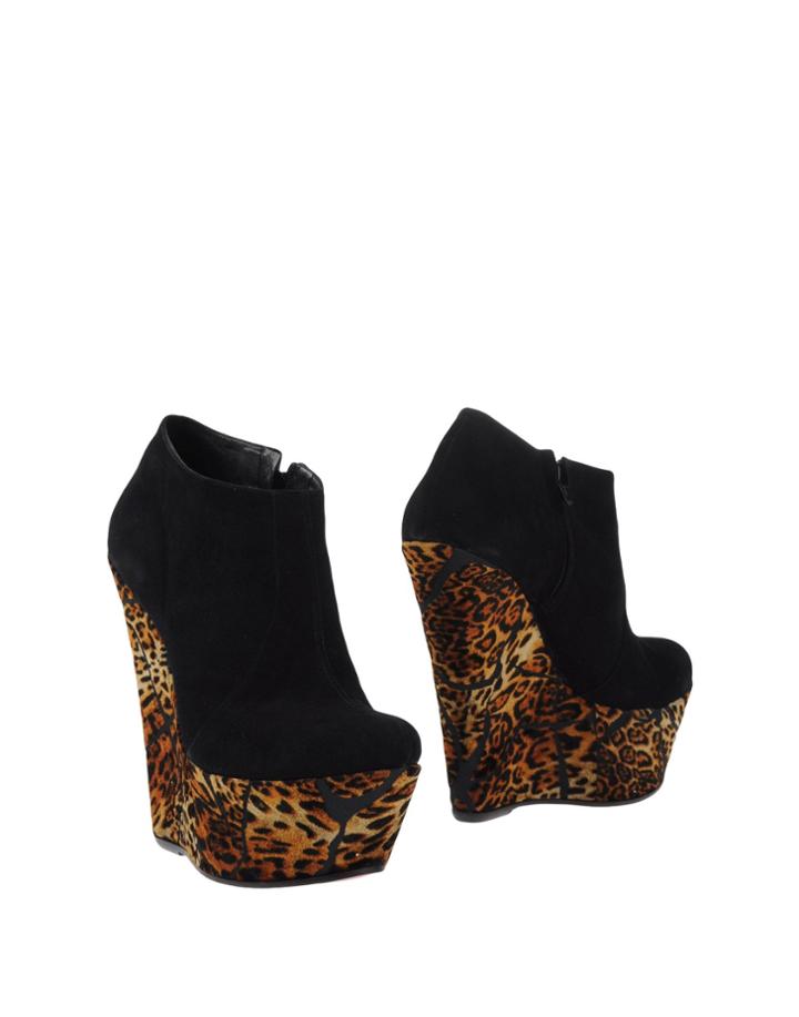 Via Frattina Booties