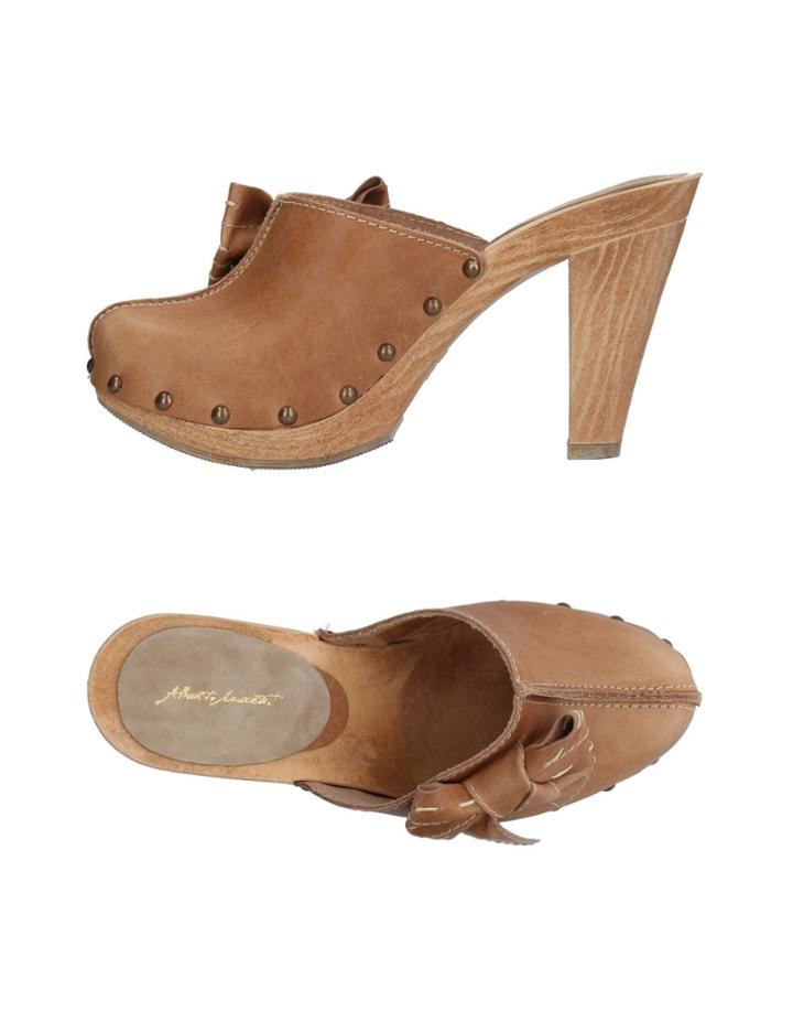 Alberto Moretti Mules