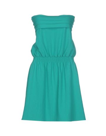 Les Petites. Short Dresses
