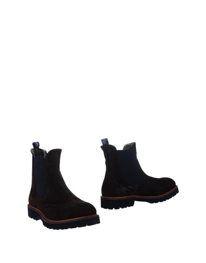 Doubles 4 You&reg; Ankle Boots