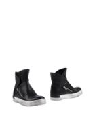 Black True Ankle Boots