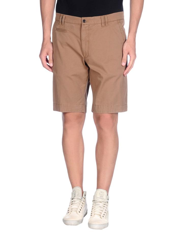 Rene' Lezard Bermudas