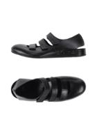 Moma Ballet Flats