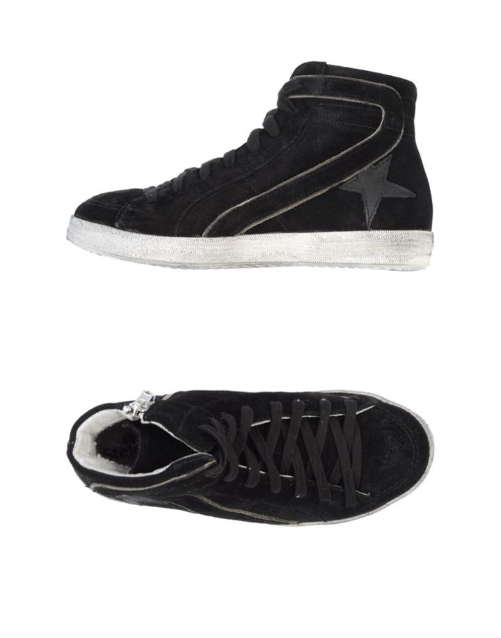 Stele Sneakers