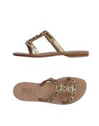 .sabbie Sandals