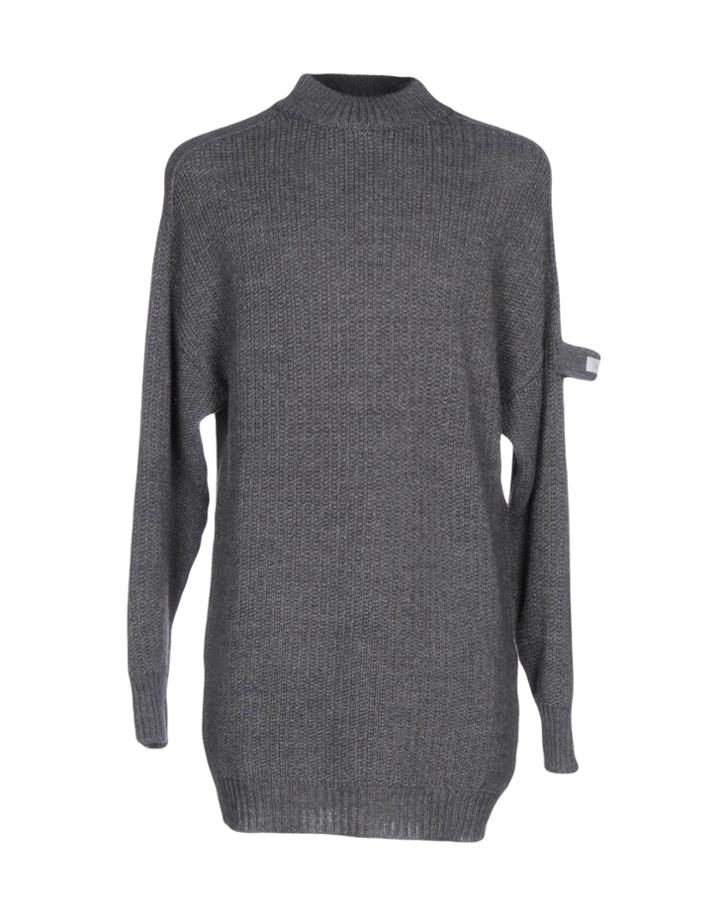 Ga Lle Turtlenecks