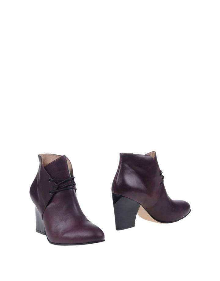 Atalanta Weller Ankle Boots