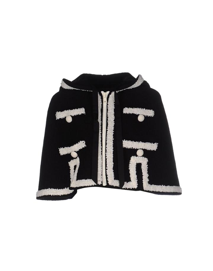 Boutique Moschino Capes