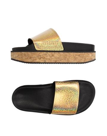 Mtng Attitude Sandals