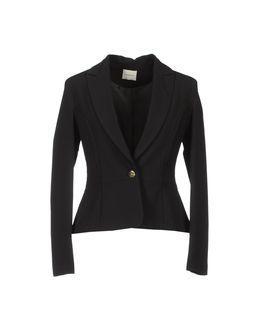 Noshua Blazers