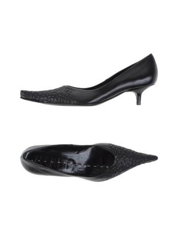Vivien Lee Pumps