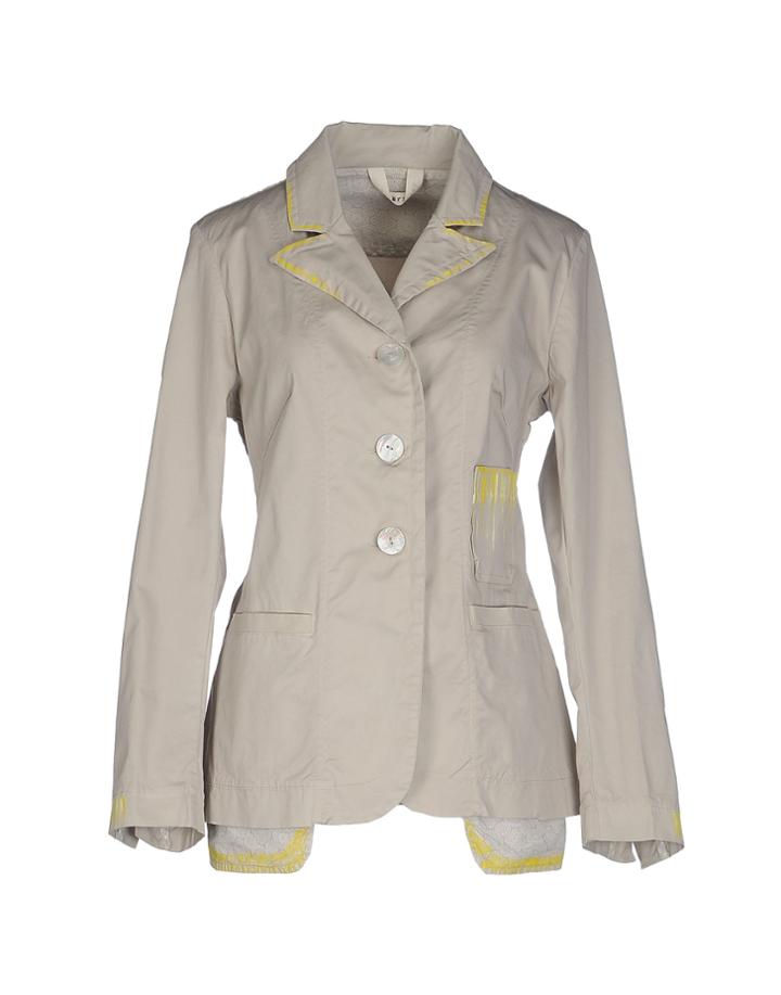 Jo British By Giovanna Guglielmi Blazers