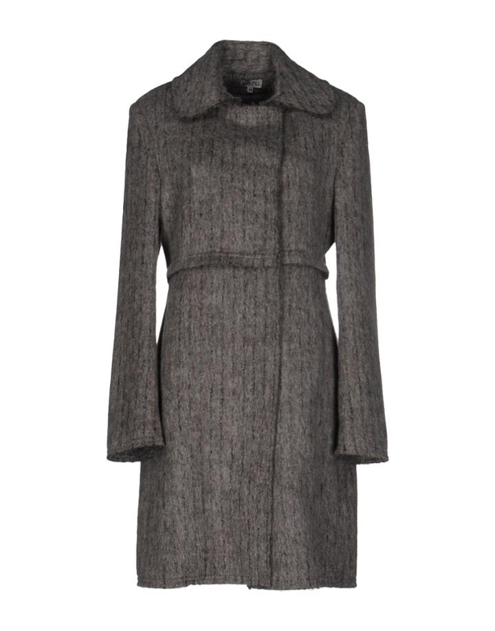 No. Nu. Coats