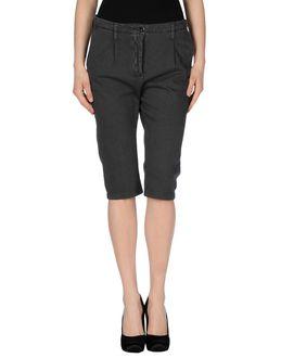 Novemb3r 3/4-length Shorts