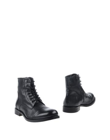 To Spades Ankle Boots