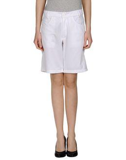 Baguette. Bermudas