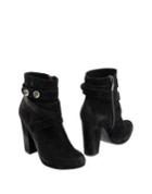 Janet & Janet Ankle Boots
