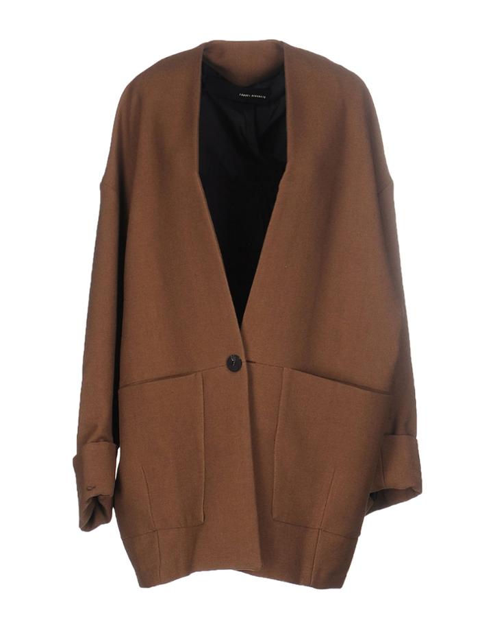 Isabel Benenato Coats